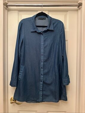 New York & Company Indigo Light Weight Denim Blue Button-Down Tunic Shirt